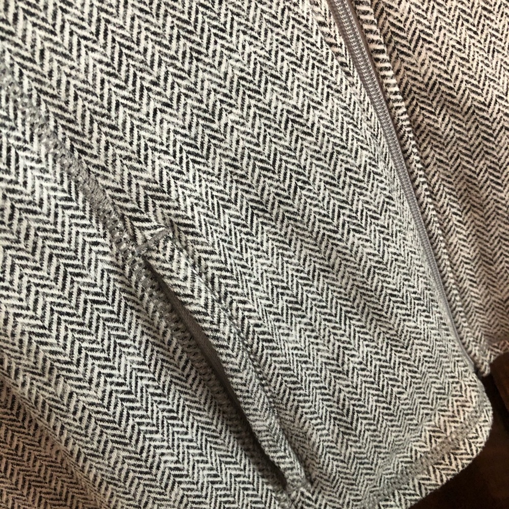 Zip-up Jacket - Picture 4 of 5